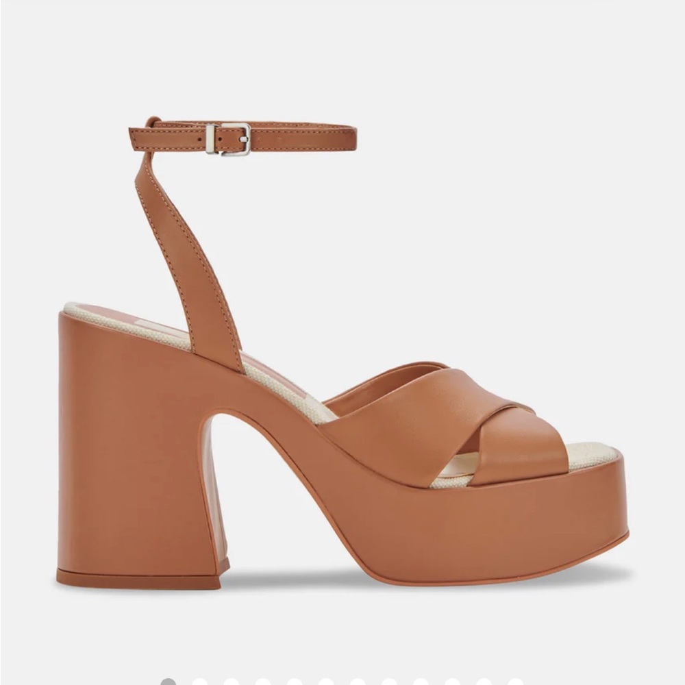 Dolce Vita Wessi Size 6.5 in camel